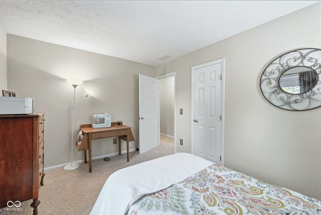 1176 Glenbar Way, Greenwood, IN 46143