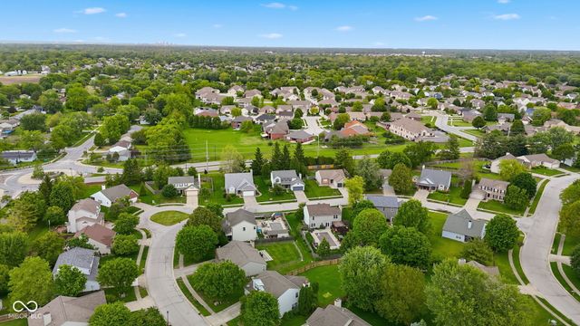 1176 Glenbar Way, Greenwood, IN 46143