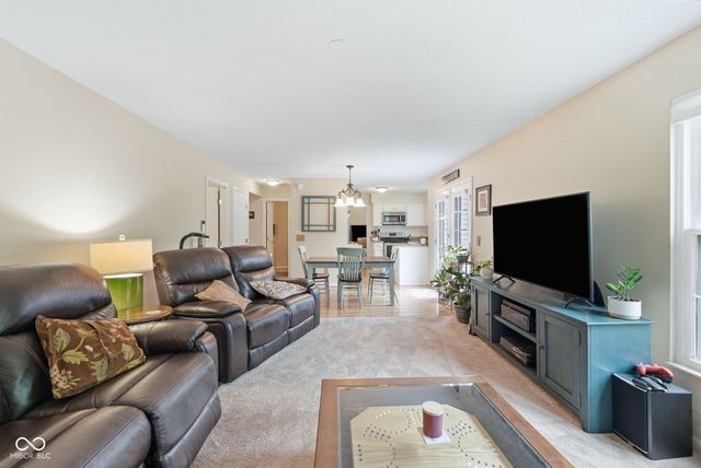 1176 Glenbar Way, Greenwood, IN 46143