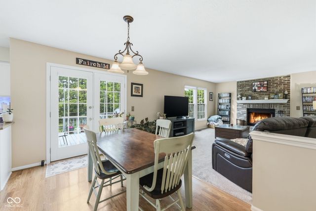1176 Glenbar Way, Greenwood, IN 46143