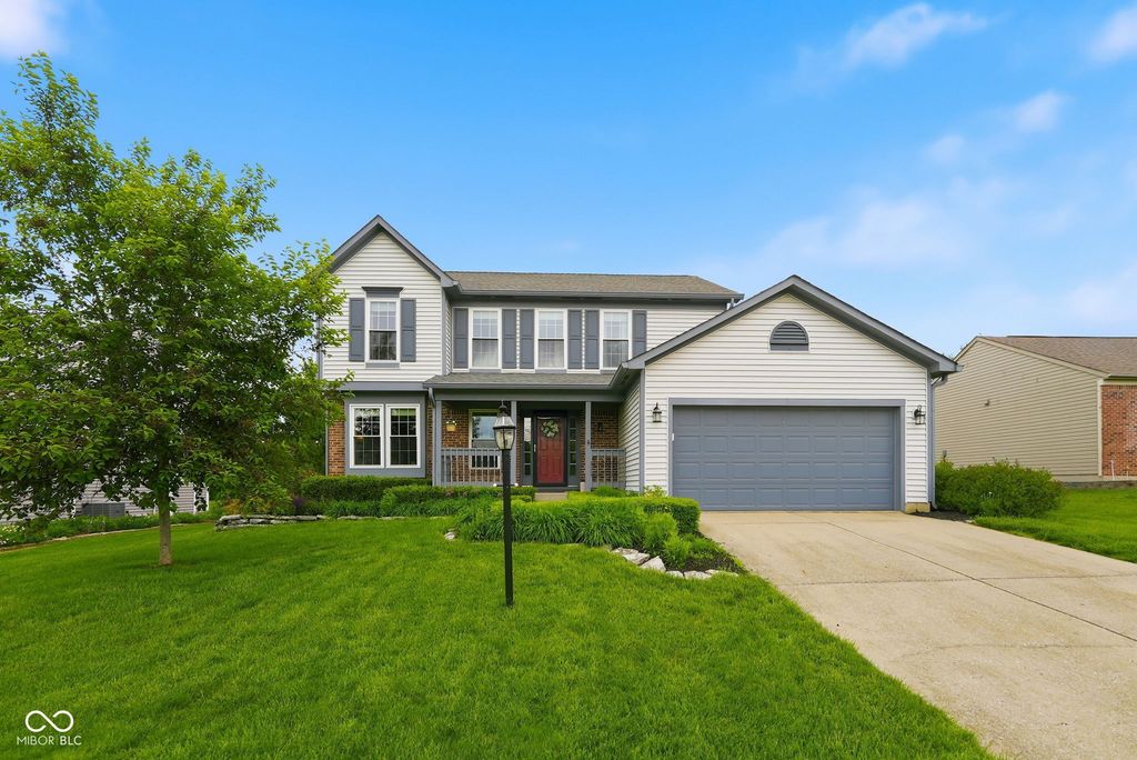 1176 Glenbar Way, Greenwood, IN 46143