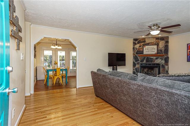 184 E Twelve Oak Road, Raeford, NC 28376