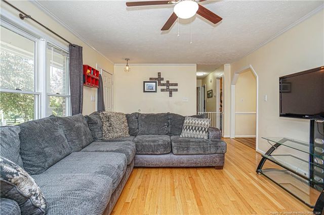 184 E Twelve Oak Road, Raeford, NC 28376