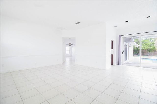2782 PICADILLY CIRCLE, Kissimmee, FL 34747