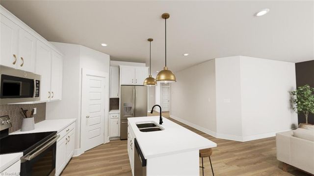 9241 Stoney River Lane, Kernersville, NC 27284