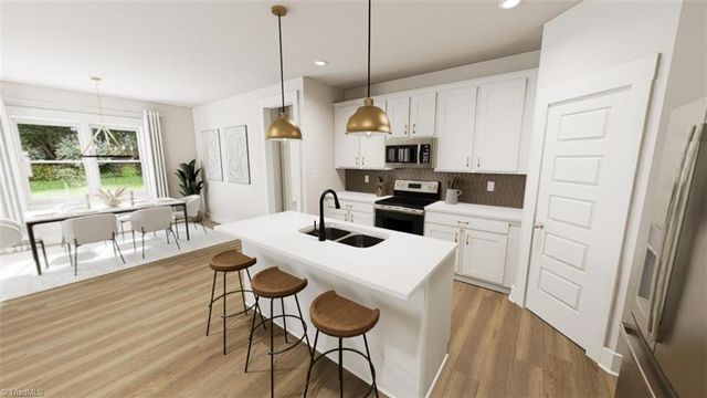 9241 Stoney River Lane, Kernersville, NC 27284