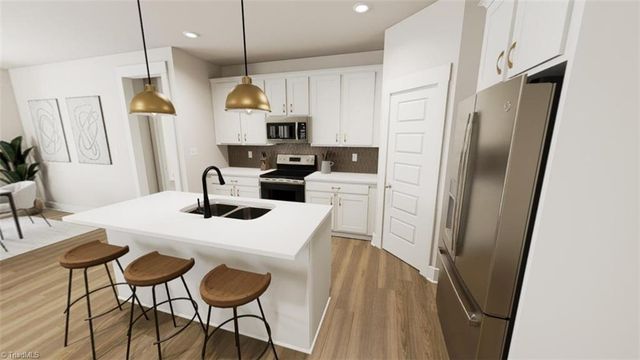 9241 Stoney River Lane, Kernersville, NC 27284