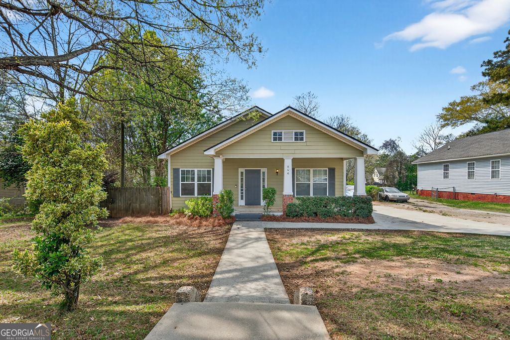 606 S Lee Street, Lagrange, GA 30240