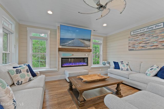 1505 W Yacht Drive, Oak Island, NC 28465