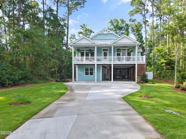 1505 W Yacht Drive, Oak Island, NC 28465