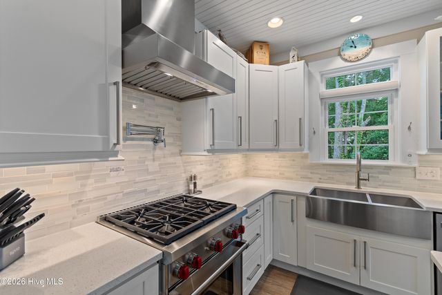 1505 W Yacht Drive, Oak Island, NC 28465