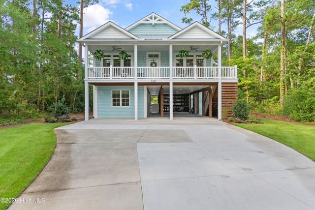 1505 W Yacht Drive, Oak Island, NC 28465