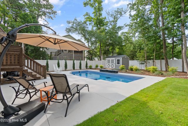 1505 W Yacht Drive, Oak Island, NC 28465