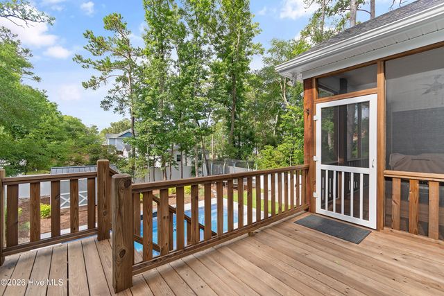 1505 W Yacht Drive, Oak Island, NC 28465