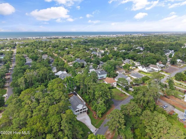 1505 W Yacht Drive, Oak Island, NC 28465