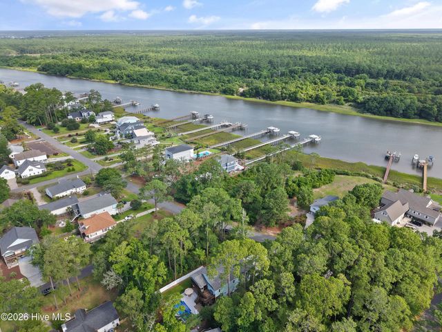 1505 W Yacht Drive, Oak Island, NC 28465