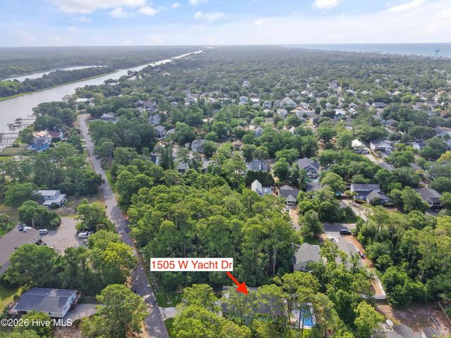 1505 W Yacht Drive, Oak Island, NC 28465