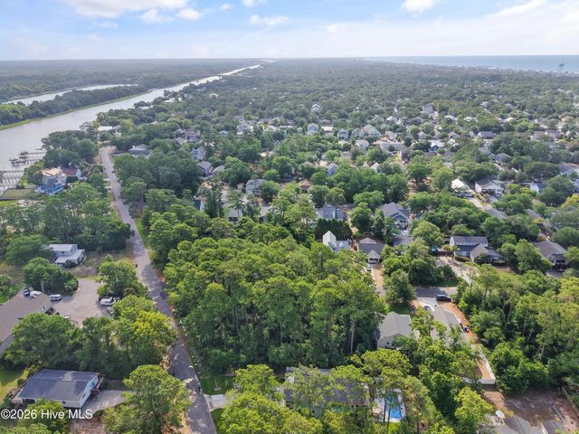1505 W Yacht Drive, Oak Island, NC 28465