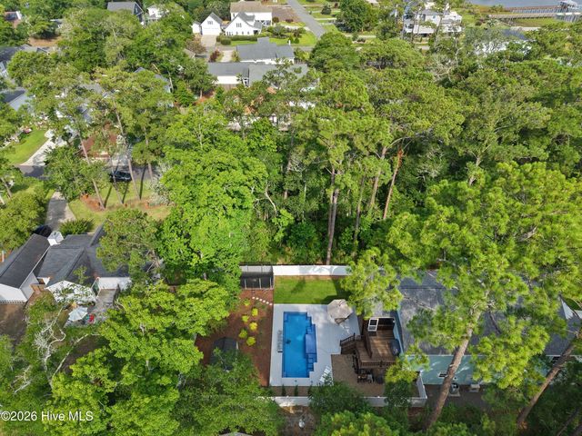 1505 W Yacht Drive, Oak Island, NC 28465