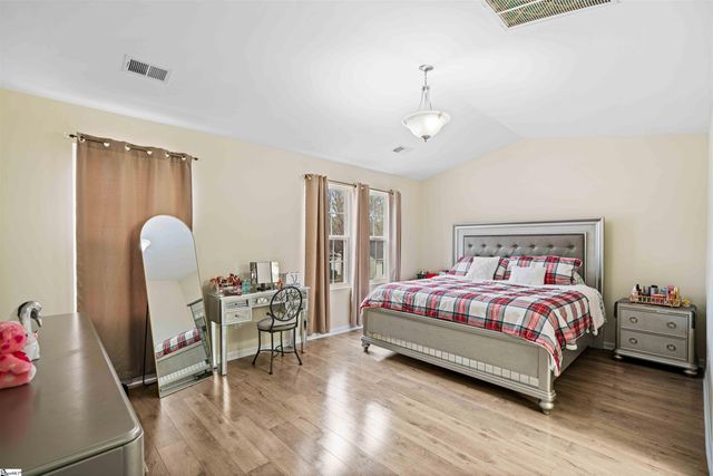 743 Cannonsburg Drive, Duncan, SC 29334