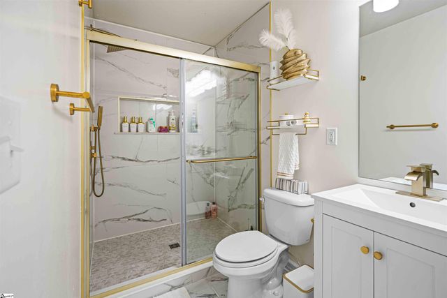 743 Cannonsburg Drive, Duncan, SC 29334