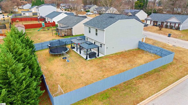 743 Cannonsburg Drive, Duncan, SC 29334