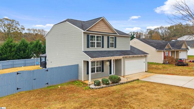 743 Cannonsburg Drive, Duncan, SC 29334