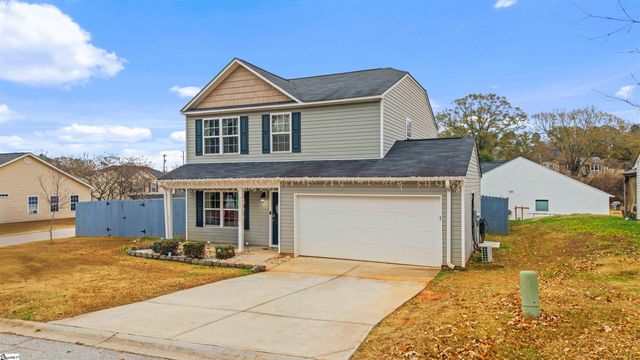 743 Cannonsburg Drive, Duncan, SC 29334