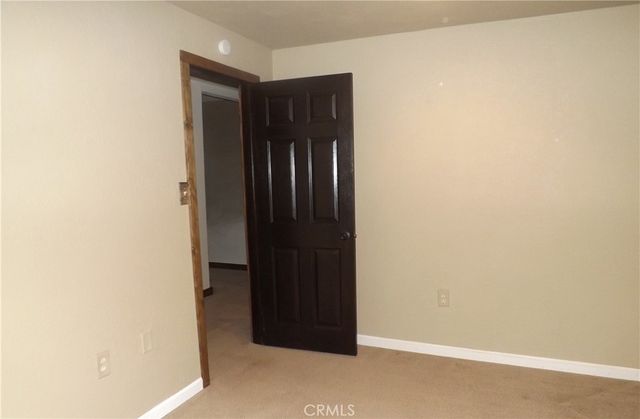 590 Lanes End, Crestline, CA 92325