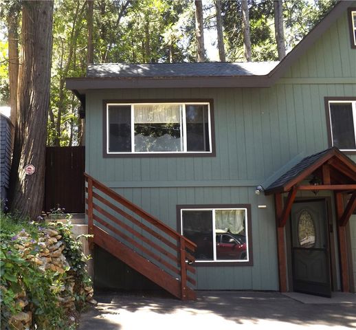 590 Lanes End, Crestline, CA 92325