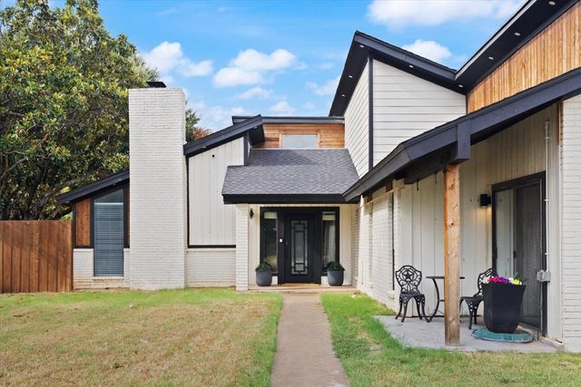 104 San Medina Lane, Joshua, TX 76058