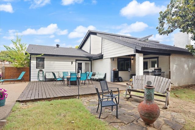 104 San Medina Lane, Joshua, TX 76058