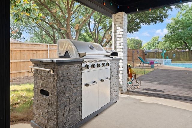 104 San Medina Lane, Joshua, TX 76058