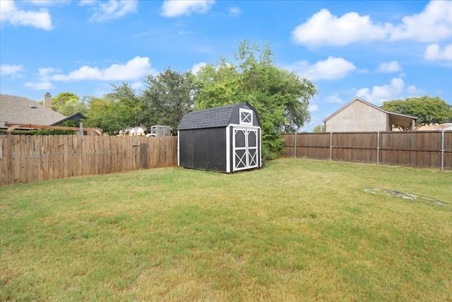 104 San Medina Lane, Joshua, TX 76058