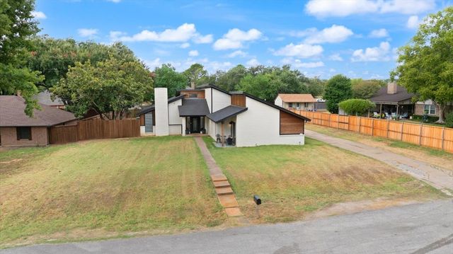 104 San Medina Lane, Joshua, TX 76058