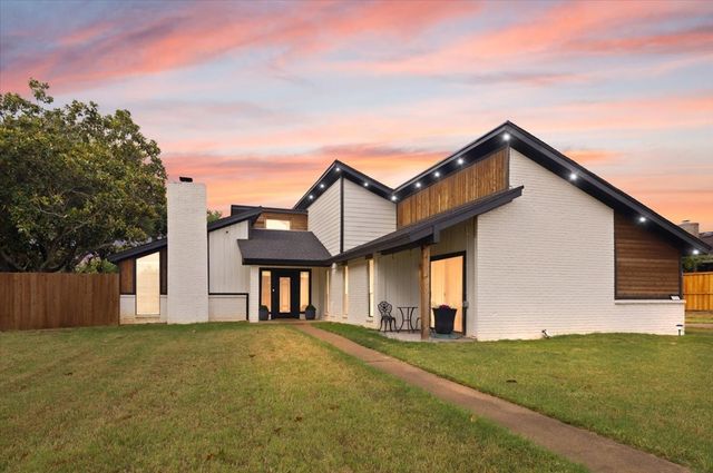 104 San Medina Lane, Joshua, TX 76058