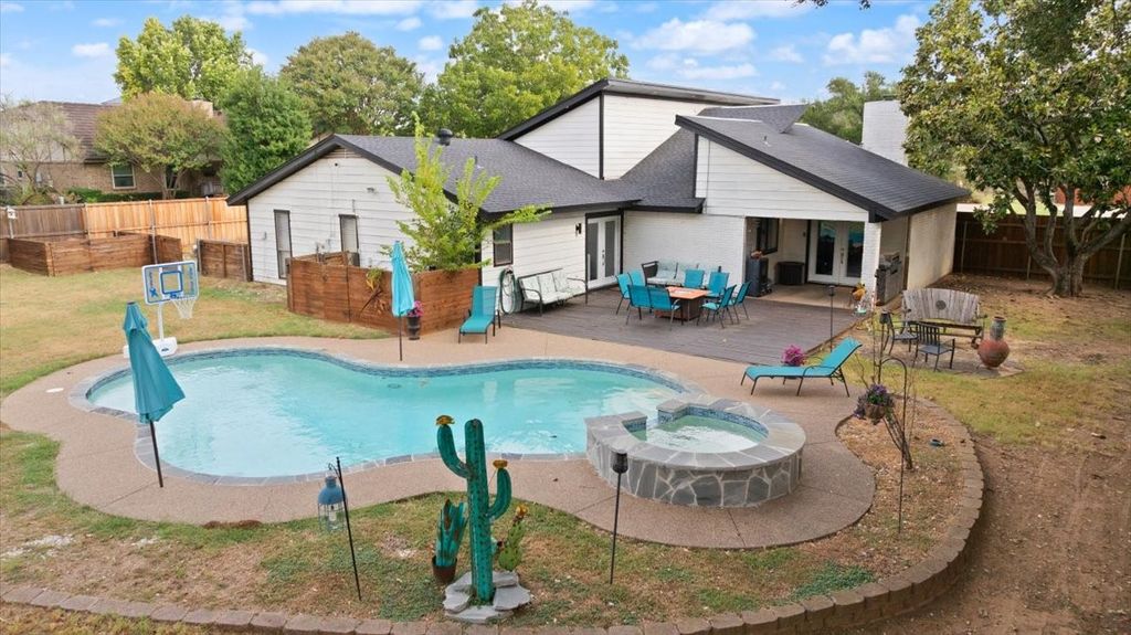 104 San Medina Lane, Joshua, TX 76058 — photo 2