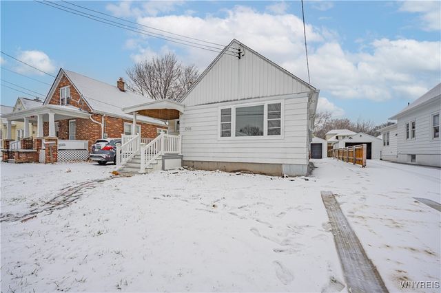 2434 Weston Avenue, Niagara Falls, NY 14305