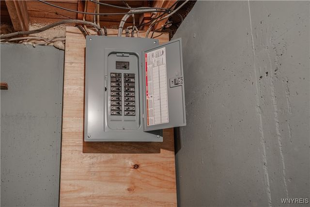 2434 Weston Avenue, Niagara Falls, NY 14305