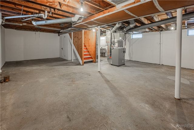 2434 Weston Avenue, Niagara Falls, NY 14305