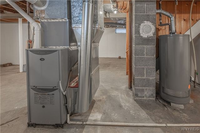 2434 Weston Avenue, Niagara Falls, NY 14305