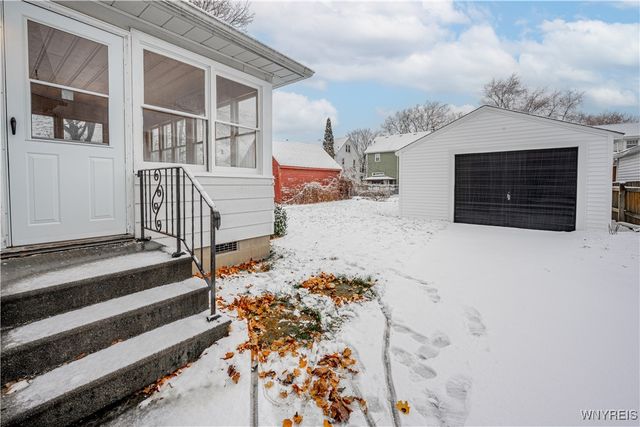 2434 Weston Avenue, Niagara Falls, NY 14305