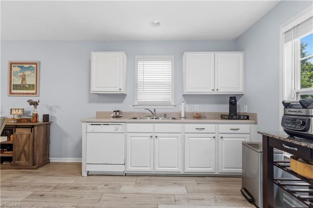 3825 Poplar Valley Lane, Winston-salem, NC 27127