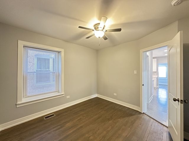 5510 N Luna Avenue 1, Chicago, IL 60630