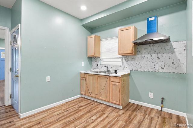 4676 Vancouver Street, Detroit, MI 48204