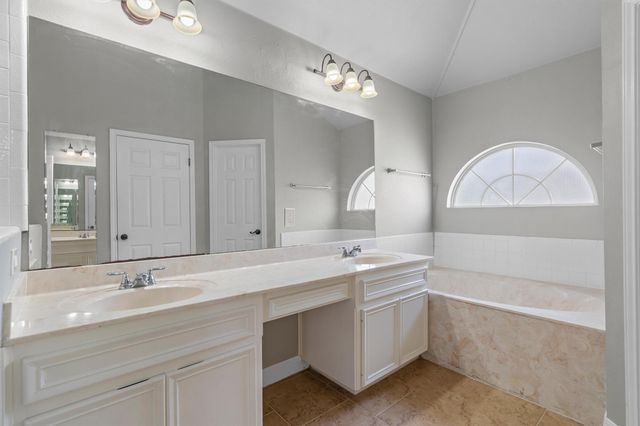 1700 Fort Grant DR, Round Rock, TX 78665