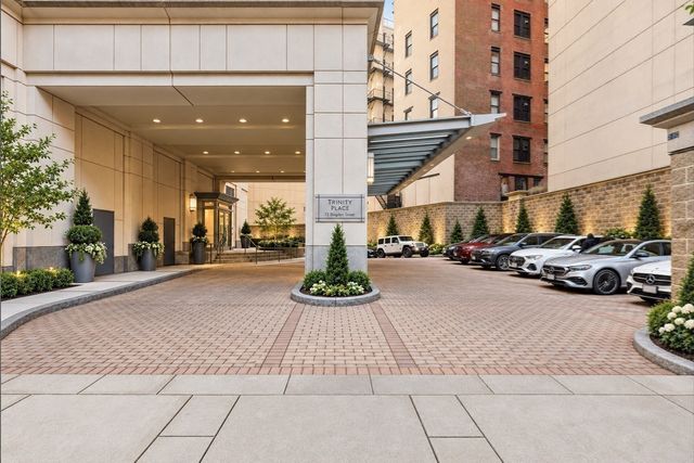 1 Huntington Ave 302, Boston, MA 02116