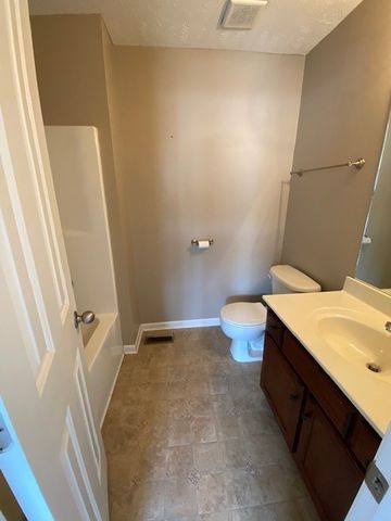 2961 S Rutherford Blvd Apt D3, Murfreesboro, TN 37130