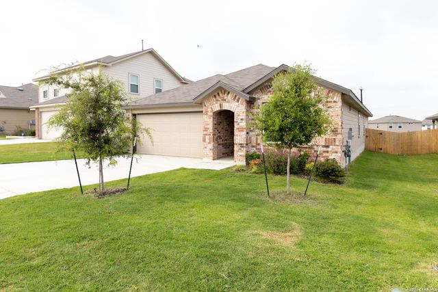 8414 TORTOISE TRL, Converse, TX 78109