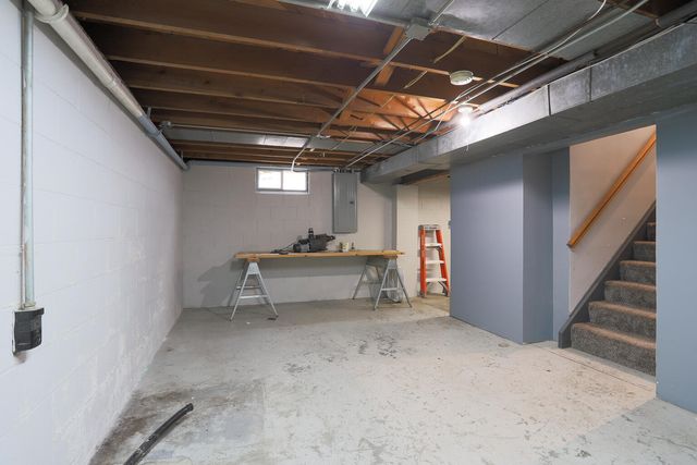 1023 ASH Street, Council Bluffs, IA 51501